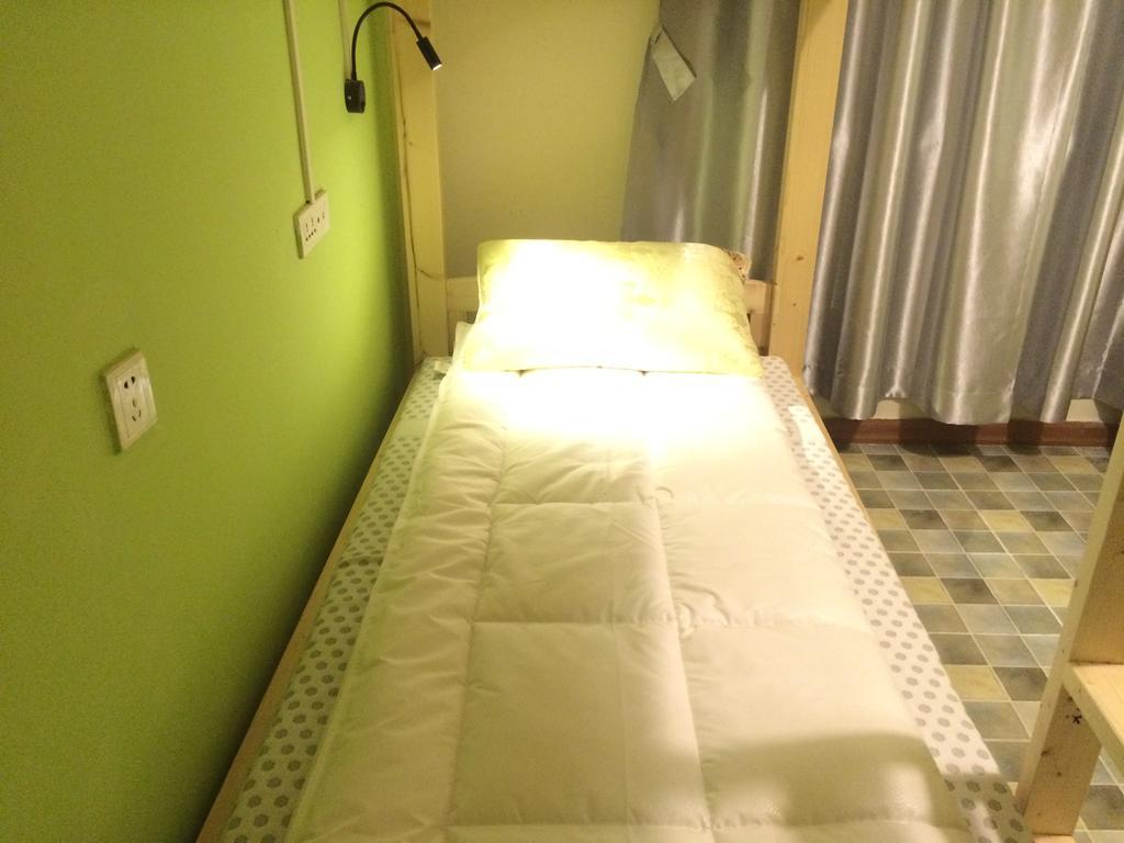Xi'An Rainbow Youth Hotel Bagian luar foto