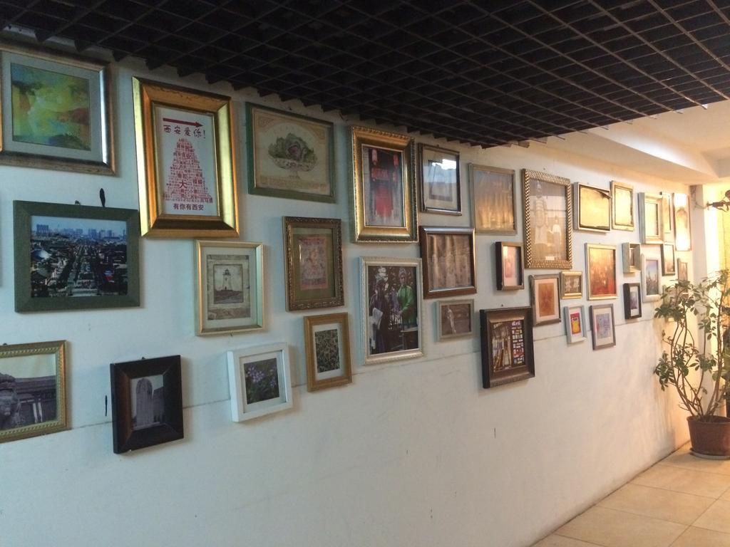 Xi'An Rainbow Youth Hotel Bagian luar foto