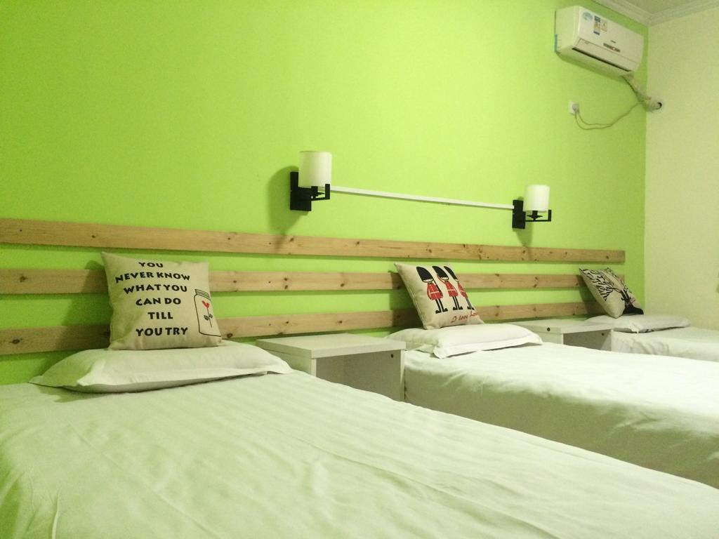 Xi'An Rainbow Youth Hotel Bagian luar foto