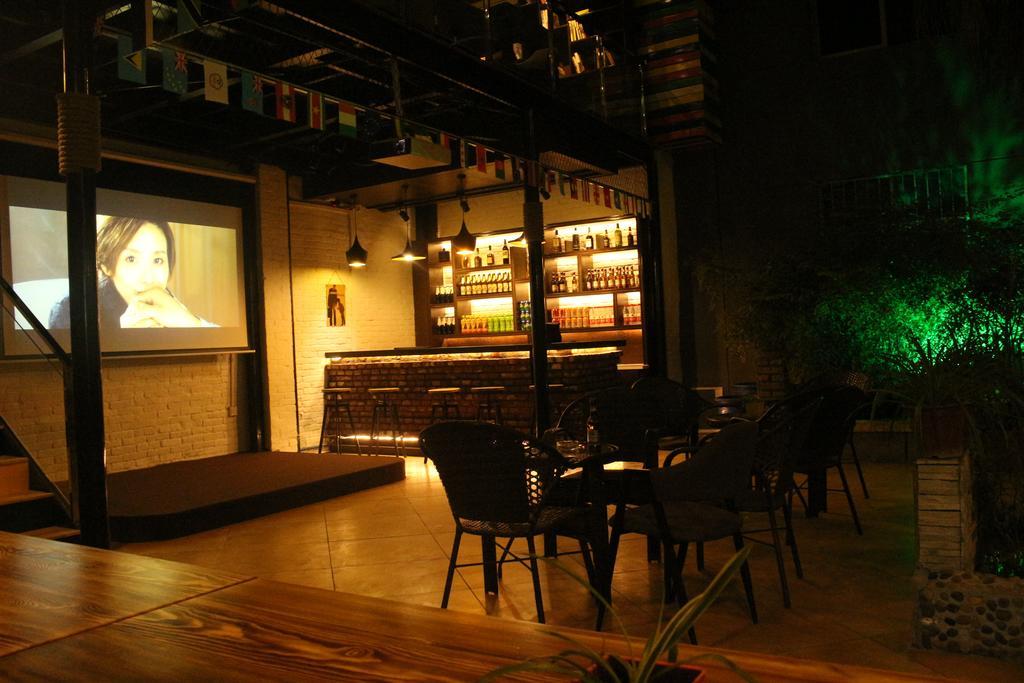 Xi'An Rainbow Youth Hotel Bagian luar foto