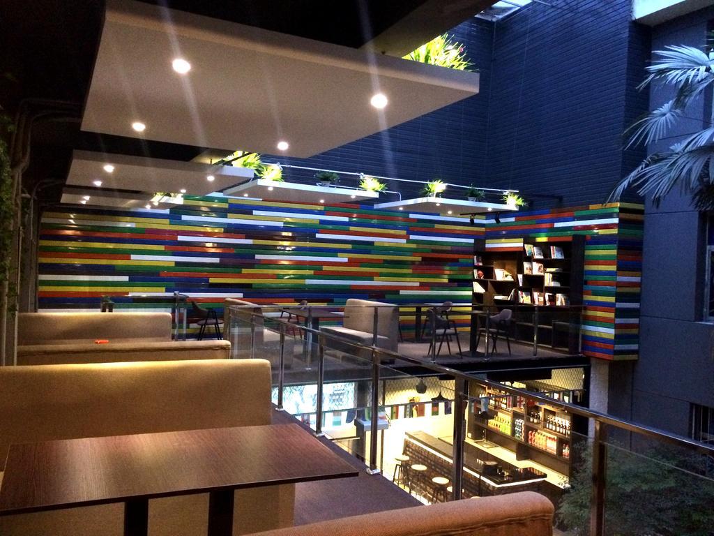 Xi'An Rainbow Youth Hotel Bagian luar foto