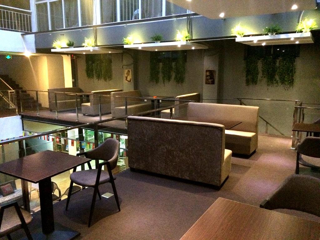 Xi'An Rainbow Youth Hotel Bagian luar foto
